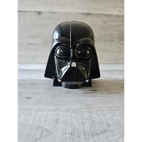 Vintage 1997 Tiger Electronics Star Wars Darth Vader Helmet LCD Game Nonworking - Picture 1 of 10